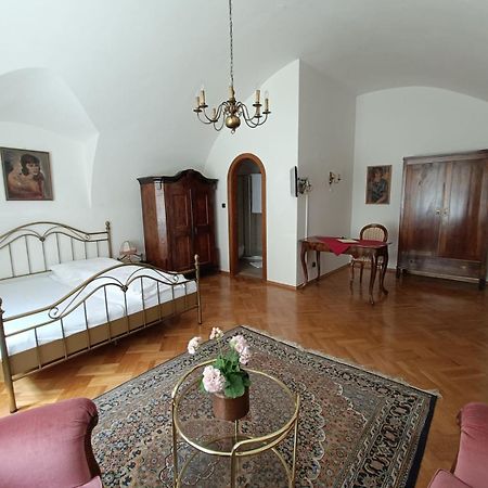 Hotel Gasthof Kohlmayr Ґмюнд-ін-Кернтен Екстер'єр фото